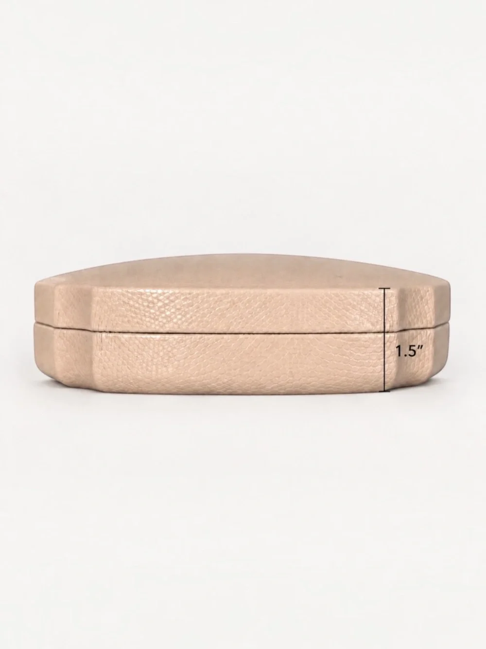 Gucci Beauty Blush Beige Scalloped Vanity Case Jewelry Keepsake Presentation Box